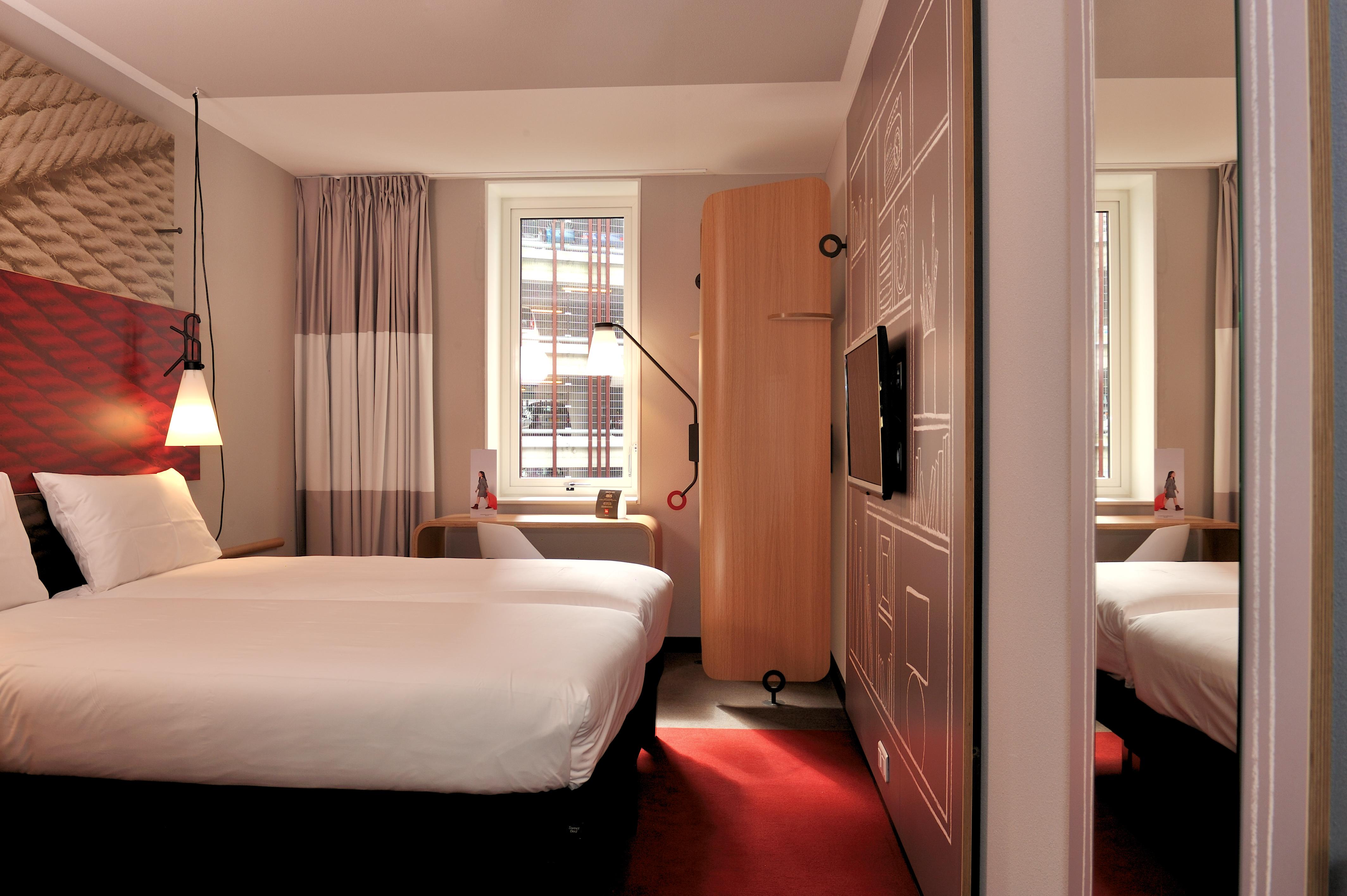 Ibis Rotterdam City Centre Esterno foto
