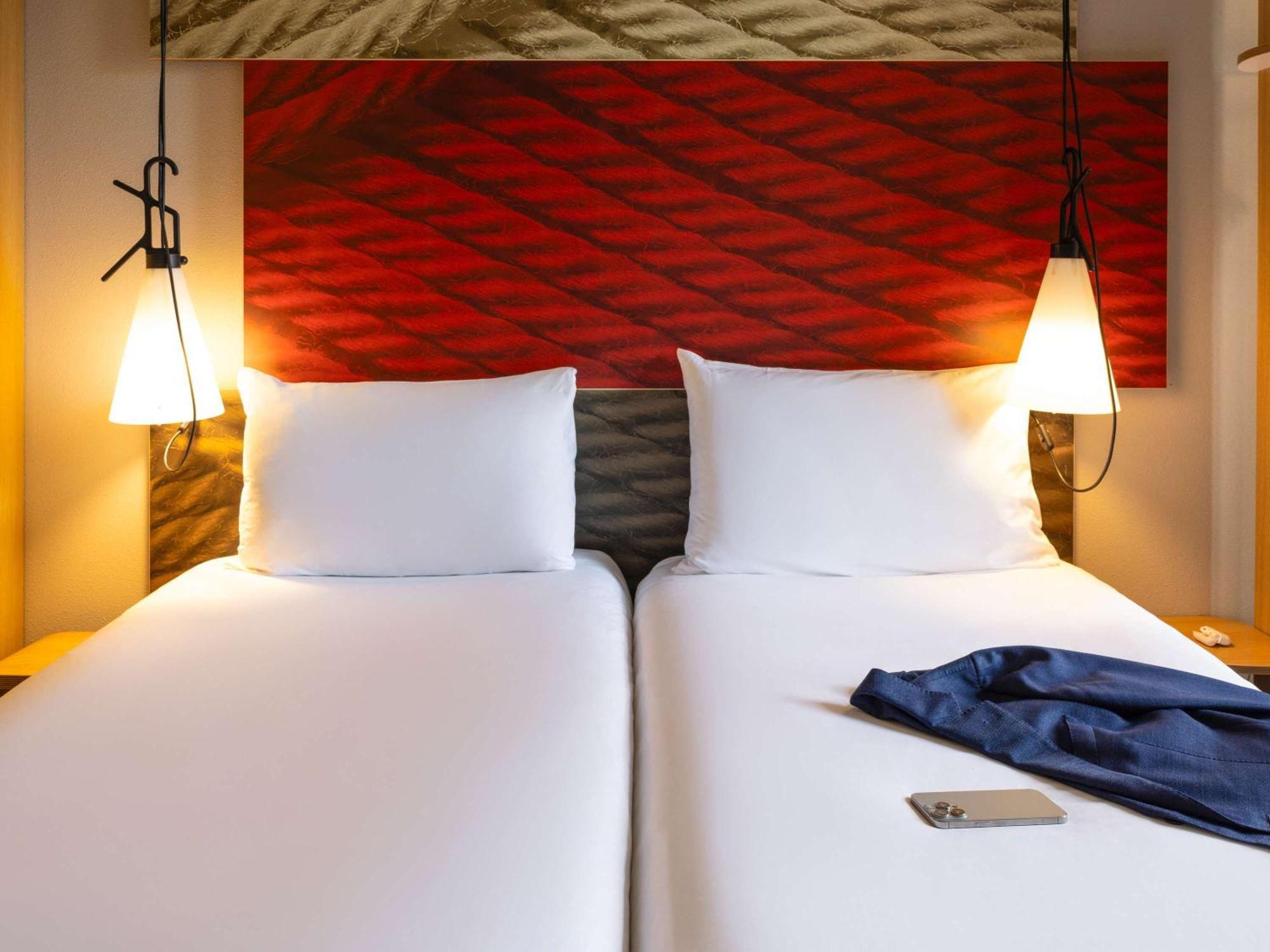 Ibis Rotterdam City Centre Esterno foto
