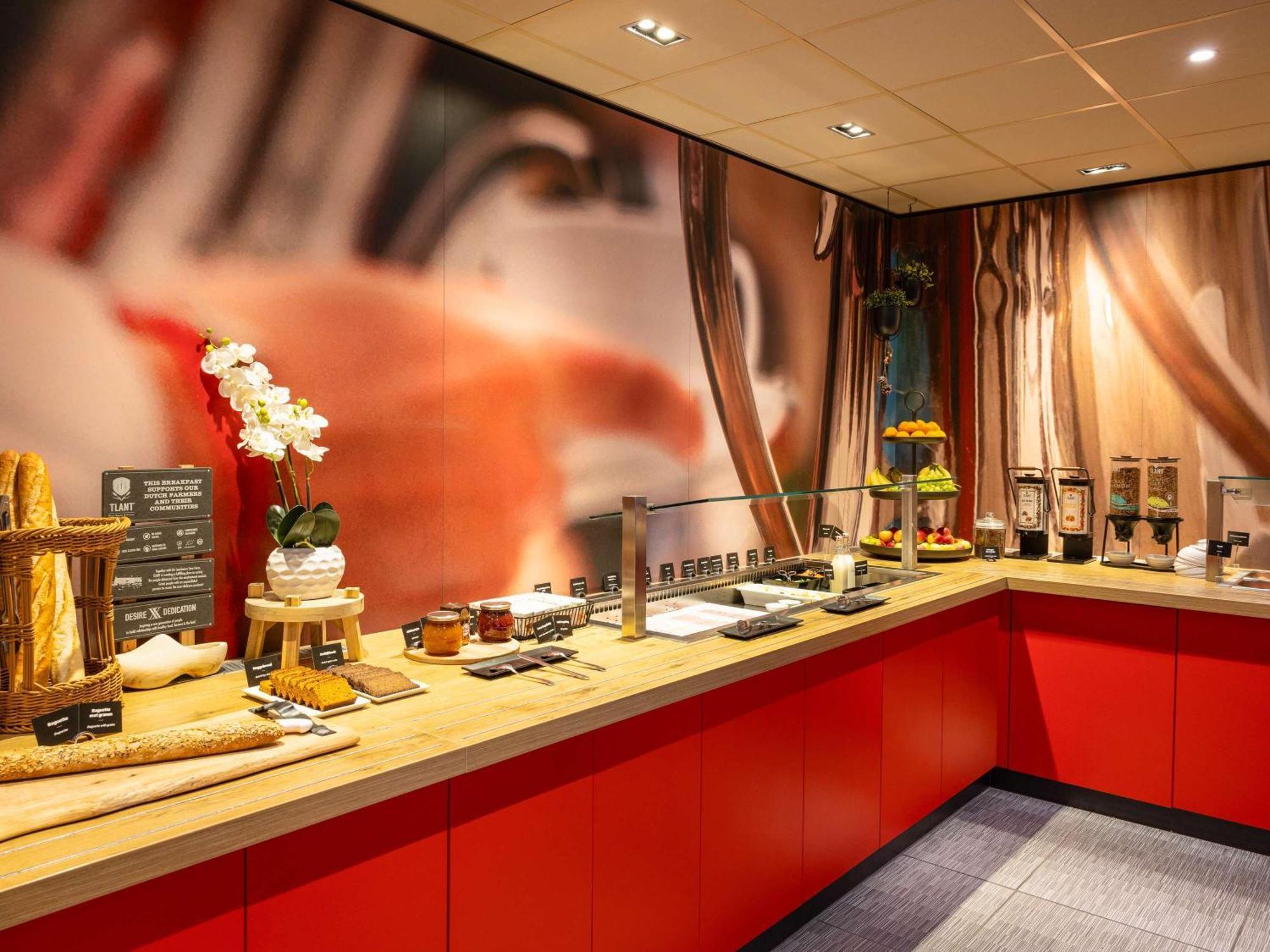 Ibis Rotterdam City Centre Esterno foto