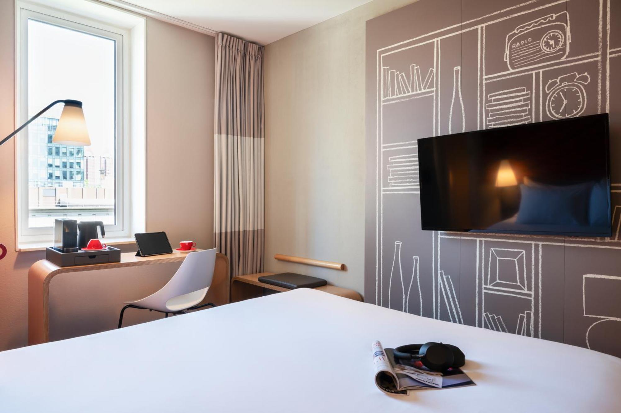 Ibis Rotterdam City Centre Esterno foto